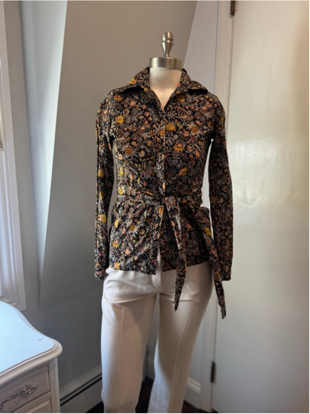 Vintage Unbranded | Black Floral Blouse with Tie Waist |Size 4